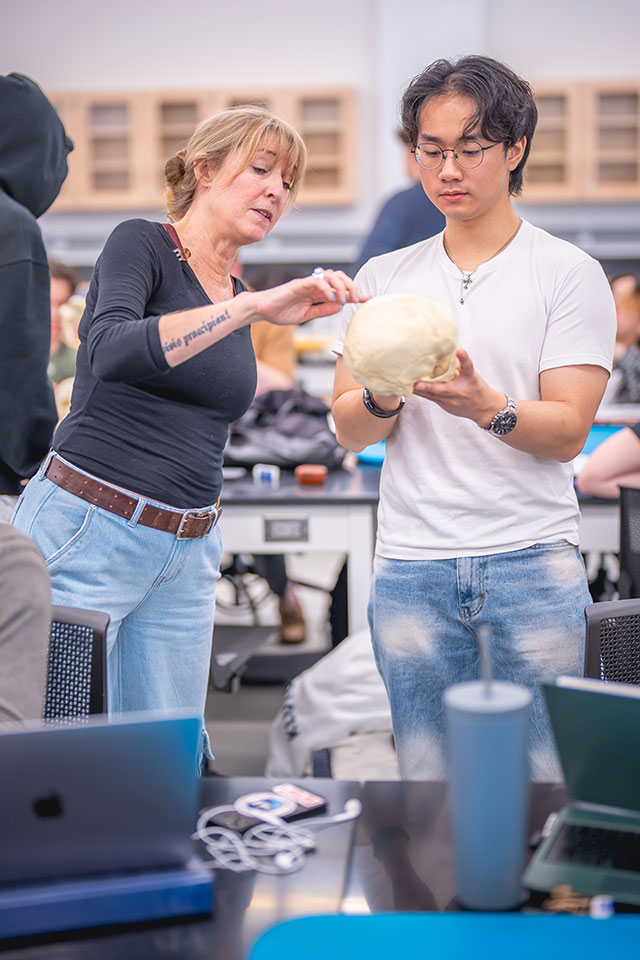 Science Class in the new Math and Science Building
