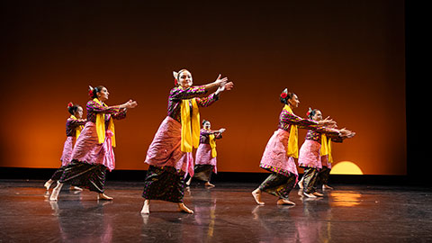 Global Motion World Dance Company Performance