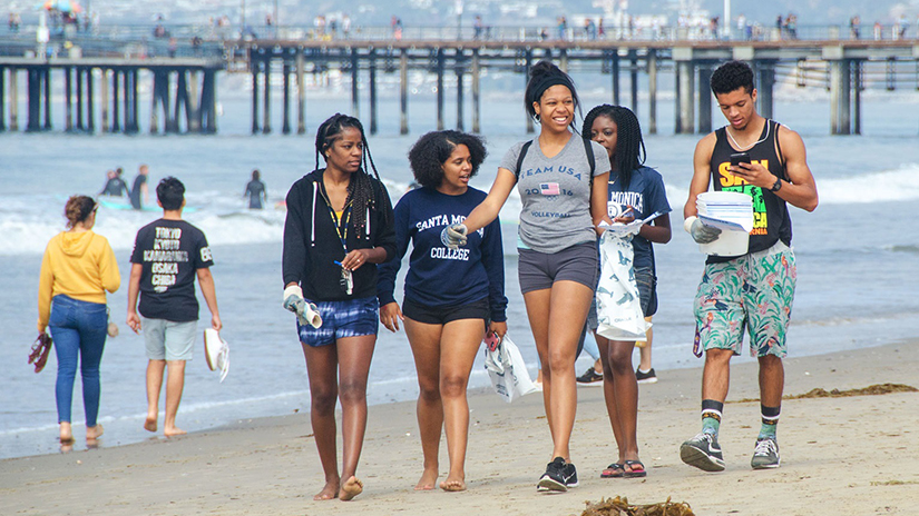 Coastal Cleanup Day at the Bay